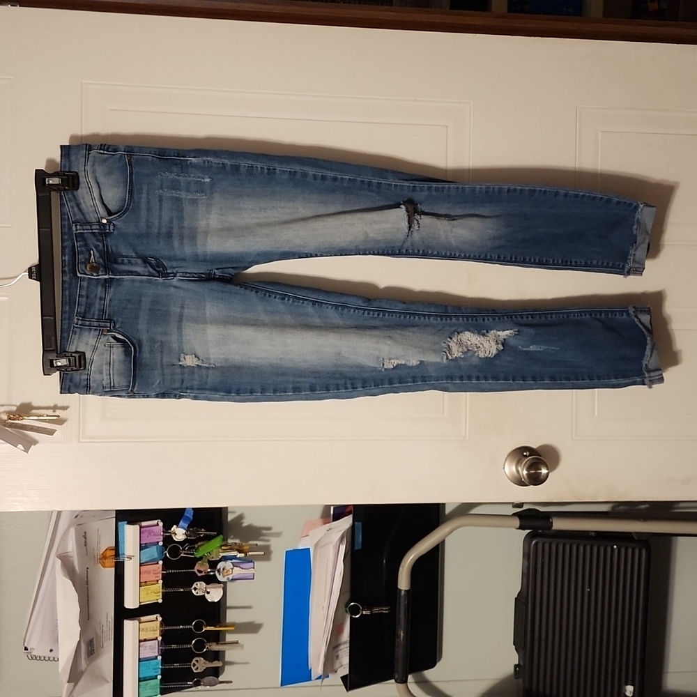 Red Camel distressed cropped jeans